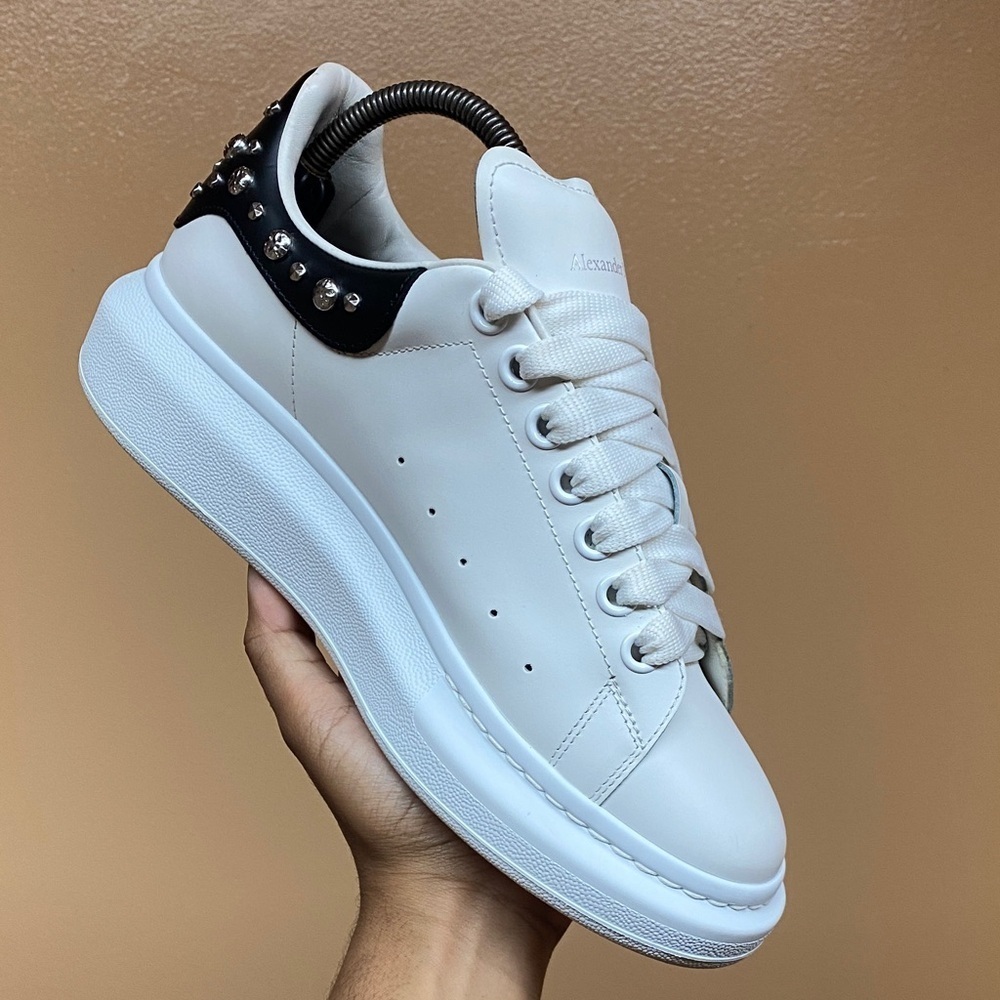 Alexander McQueen Oversized Sneakers “White Studd” EU 40 Women’s Size 10 - Picture 11 of 17